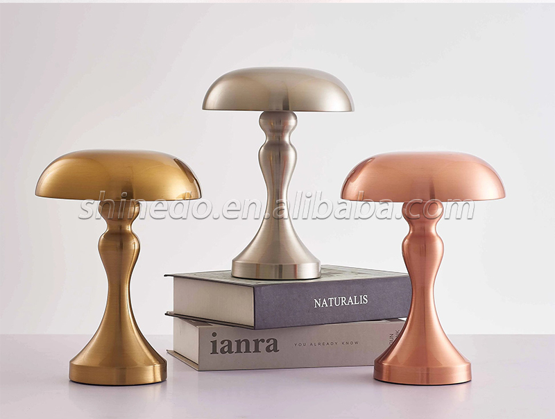 New Pattern Creative Plating Golden Table Lamp Simple Metal Bedroom Living Room Decoration Mushroom Desk LED Lighting SD-SR536