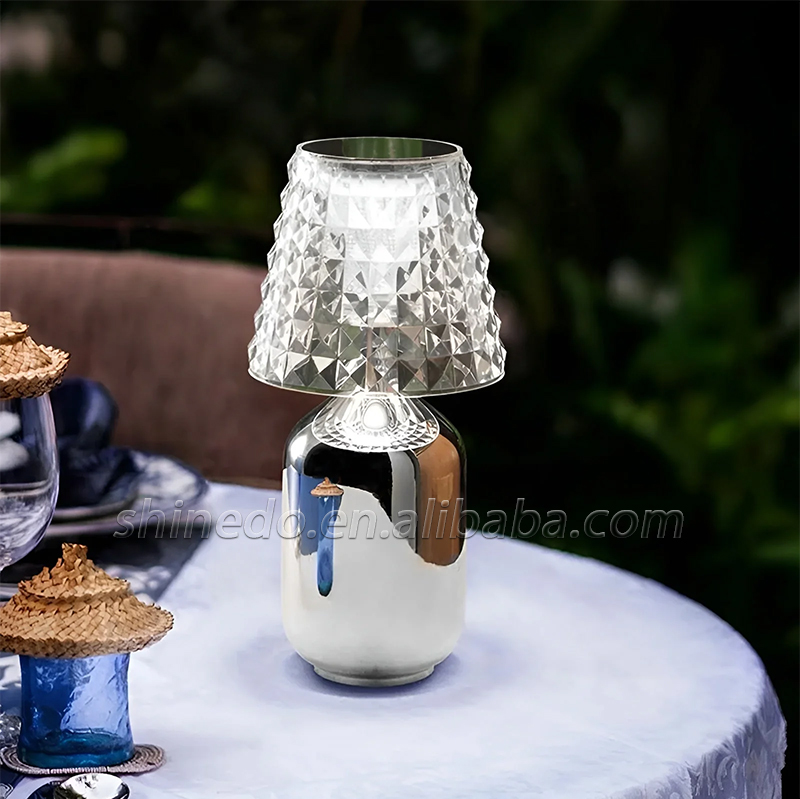 Postmodern Nordic creative living room bedroom bedside lamp Warm and romantic Italian designer Mosaic desk lamp SD-SR587