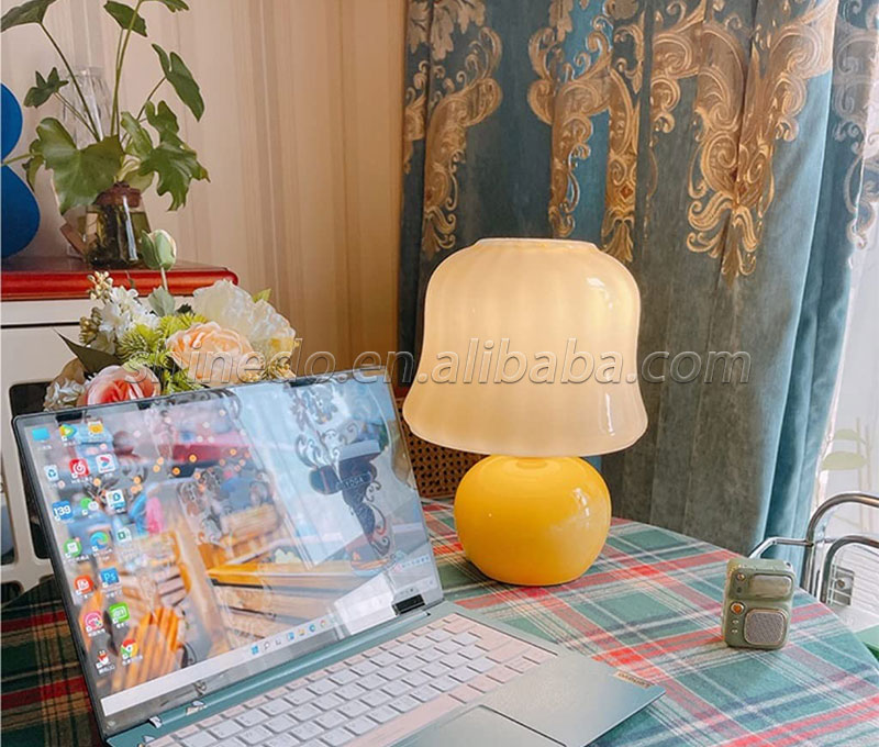 Desk lamp Bedroom bedside lamp Antique glass creme fraiche mushroom lamp in the living room creative nightlight SD-SR751