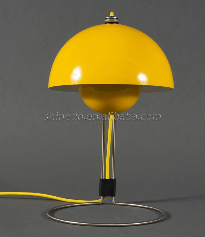 Modern Colorful Table Lamp Decoration Table Light Metal Table Light Yellow Good Quality Indoor Home Light SD-SR808