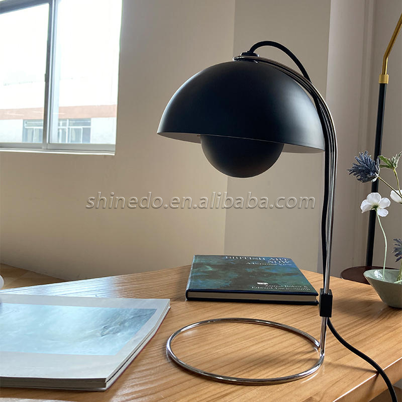 Modern Colorful Table Lamp Decoration Table Light Metal Table Light Yellow Good Quality Indoor Home Light SD-SR808