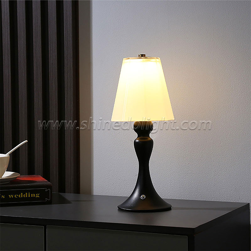 Bedside Table Lamp Nordic Desk Lamp Bedroom Study Lamps Wood Creative Lights LED Protection Reading&Living Room SD-SR483