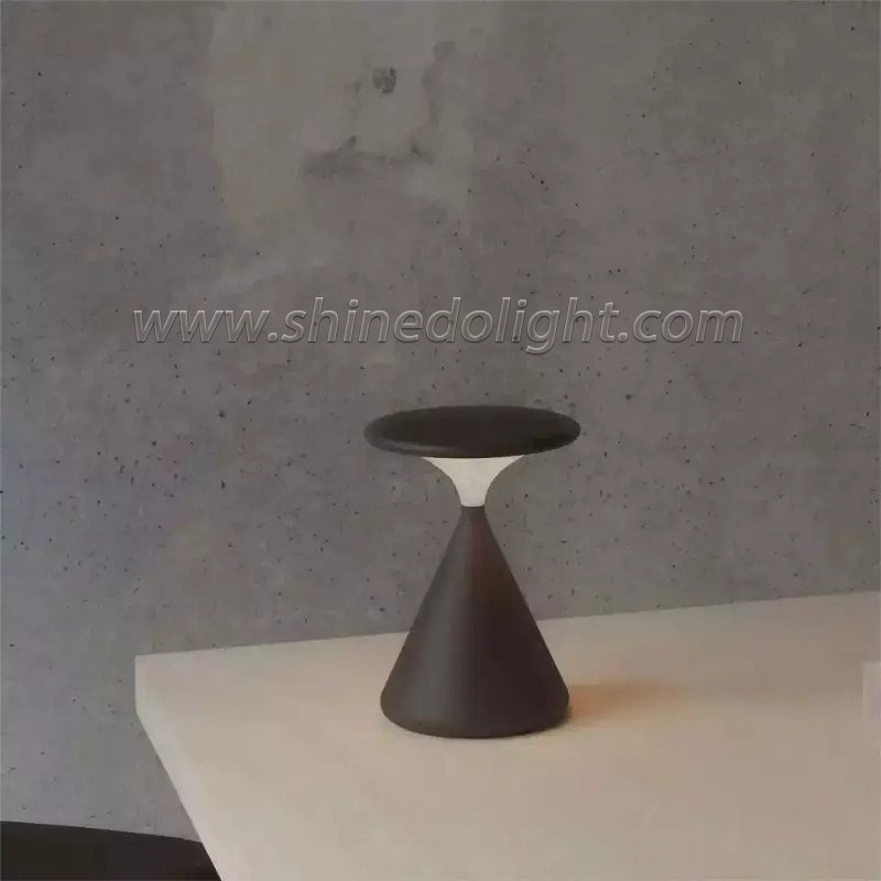 Restaurant Bedroom Touch Dimming Charging Atmosphere Table Lamp Night Light Decoration New Design Round Coffee Desk Lamp SD-SR619