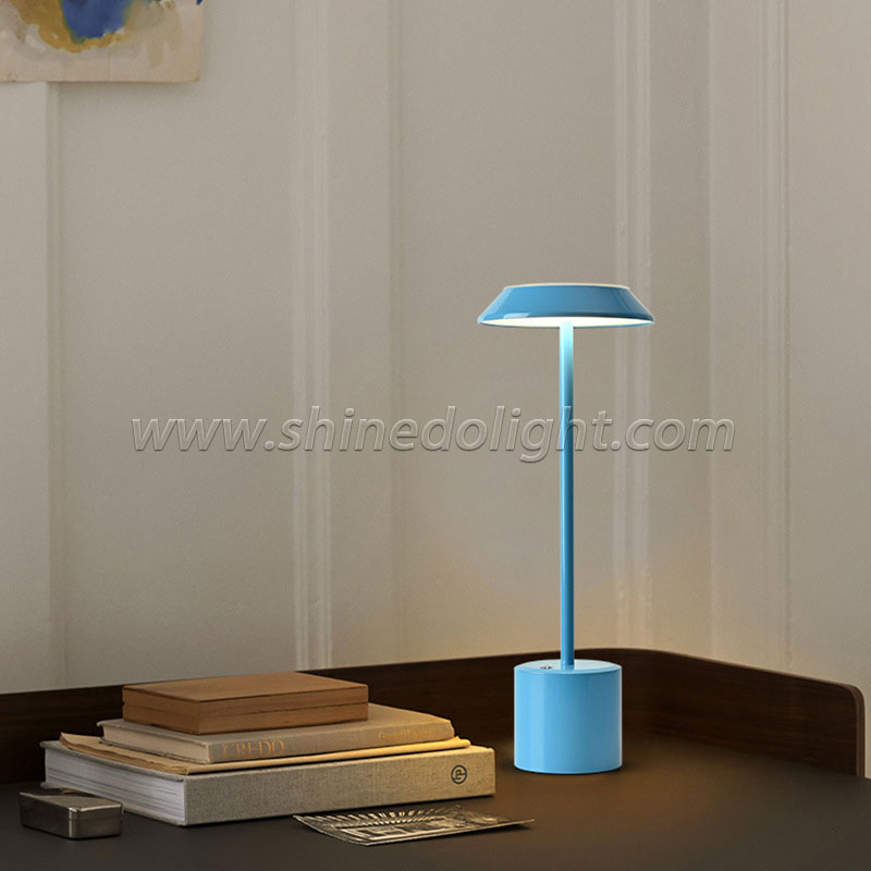 Cross-border explosive simple I-desk lamp USB charging retro metal touch table nightlight Bedside nightlight SD-SR606