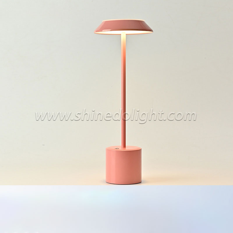 Cross-border explosive simple I-desk lamp USB charging retro metal touch table nightlight Bedside nightlight SD-SR606