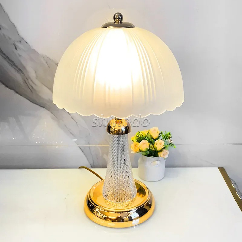 Glass Crystal LED Table Lamp Nordic Light Luxury Bedroom Bedside High Beauty Ins Decor Eye Protection Desk Lamp